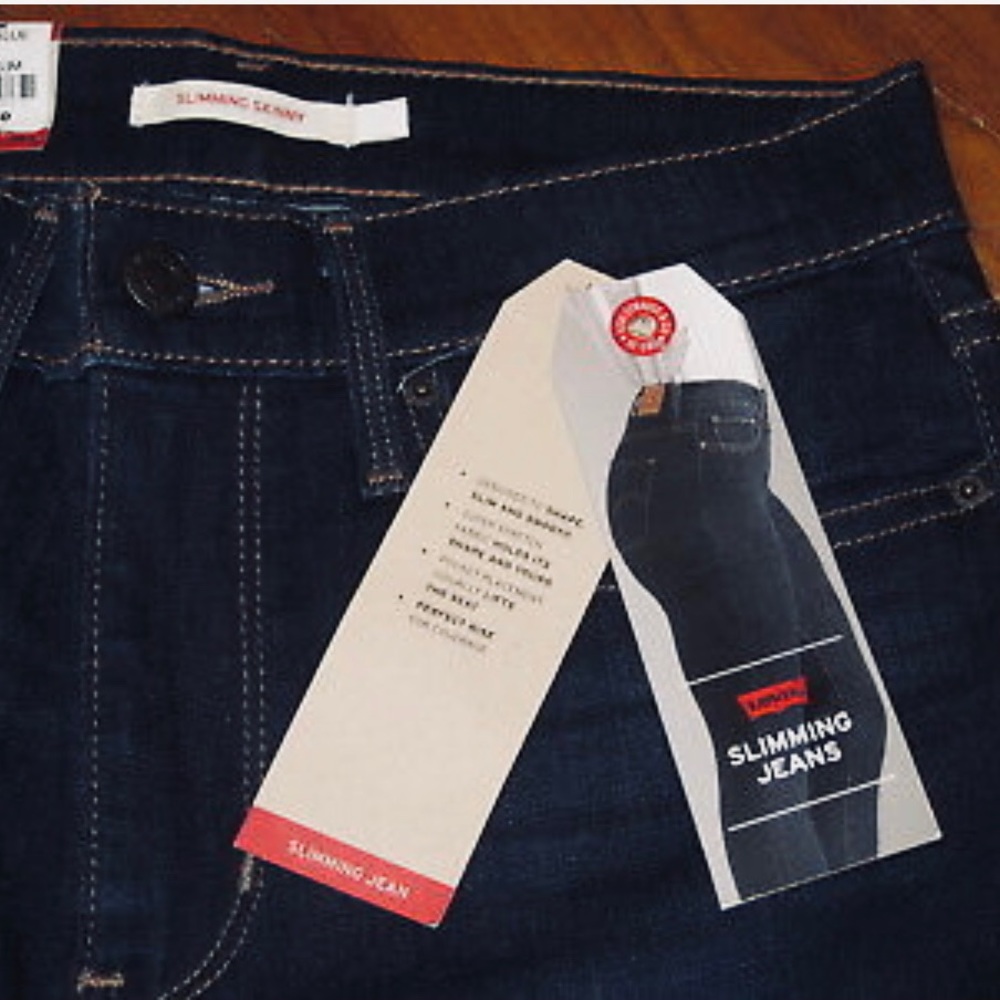 🆕BNWT! WOMENS LEVI’S DARK SLIMMING SKINNY JEANS😍